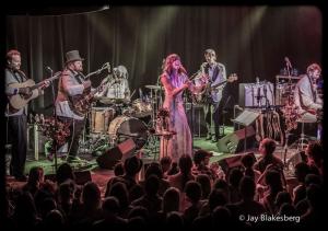 Nicki Bluhm and The Gramblers