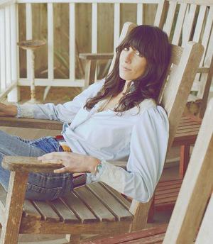 Nicki Bluhm