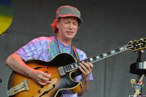 Kimock will play Hulaween
