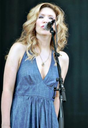 ALISON KRAUSS