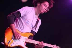 Ian Neville | DUMPSTAPHUNK