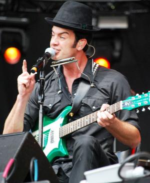 G LOVE will play the Fox Theater on NYE