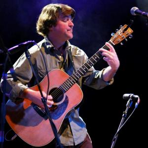 Keller Williams will headline Shoe Fest