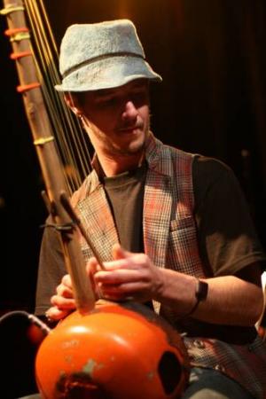 Justin Perkins | Toubab Krewe