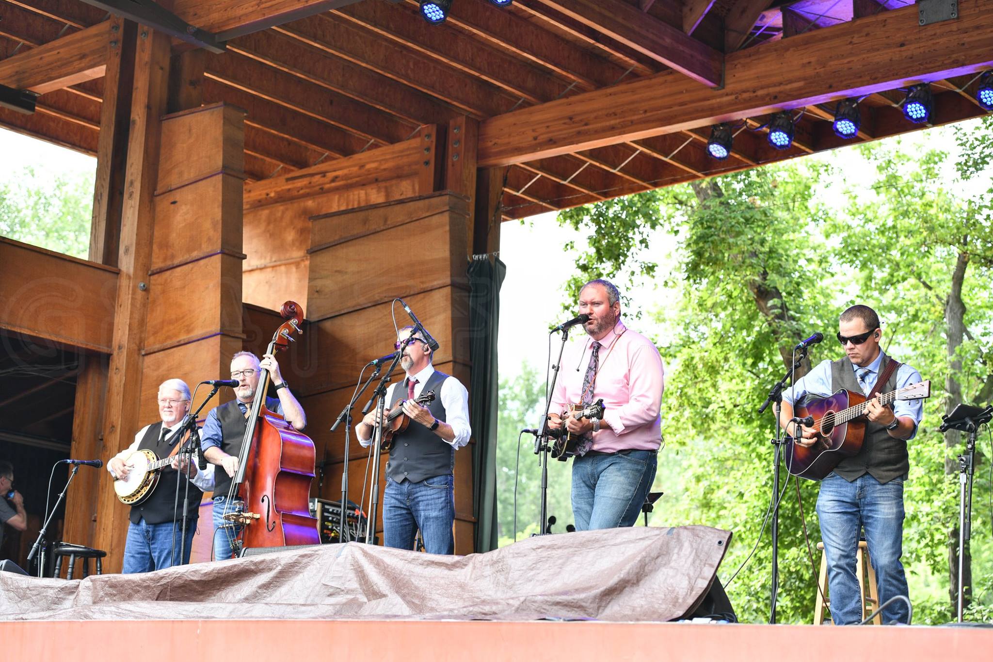 Balsam Range Wins IBMA Entertainer of the Year Award