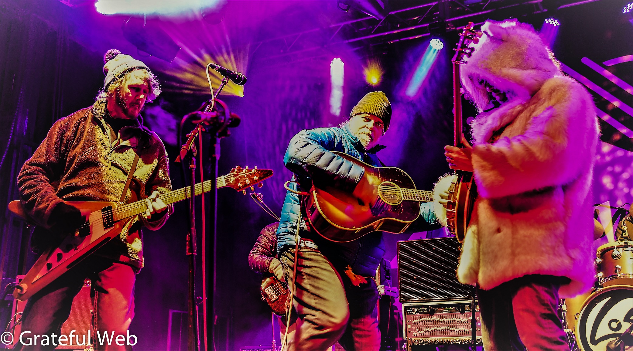 Leftover Salmon Announces Thanksgiving Leftovers: A Weekend of Giving