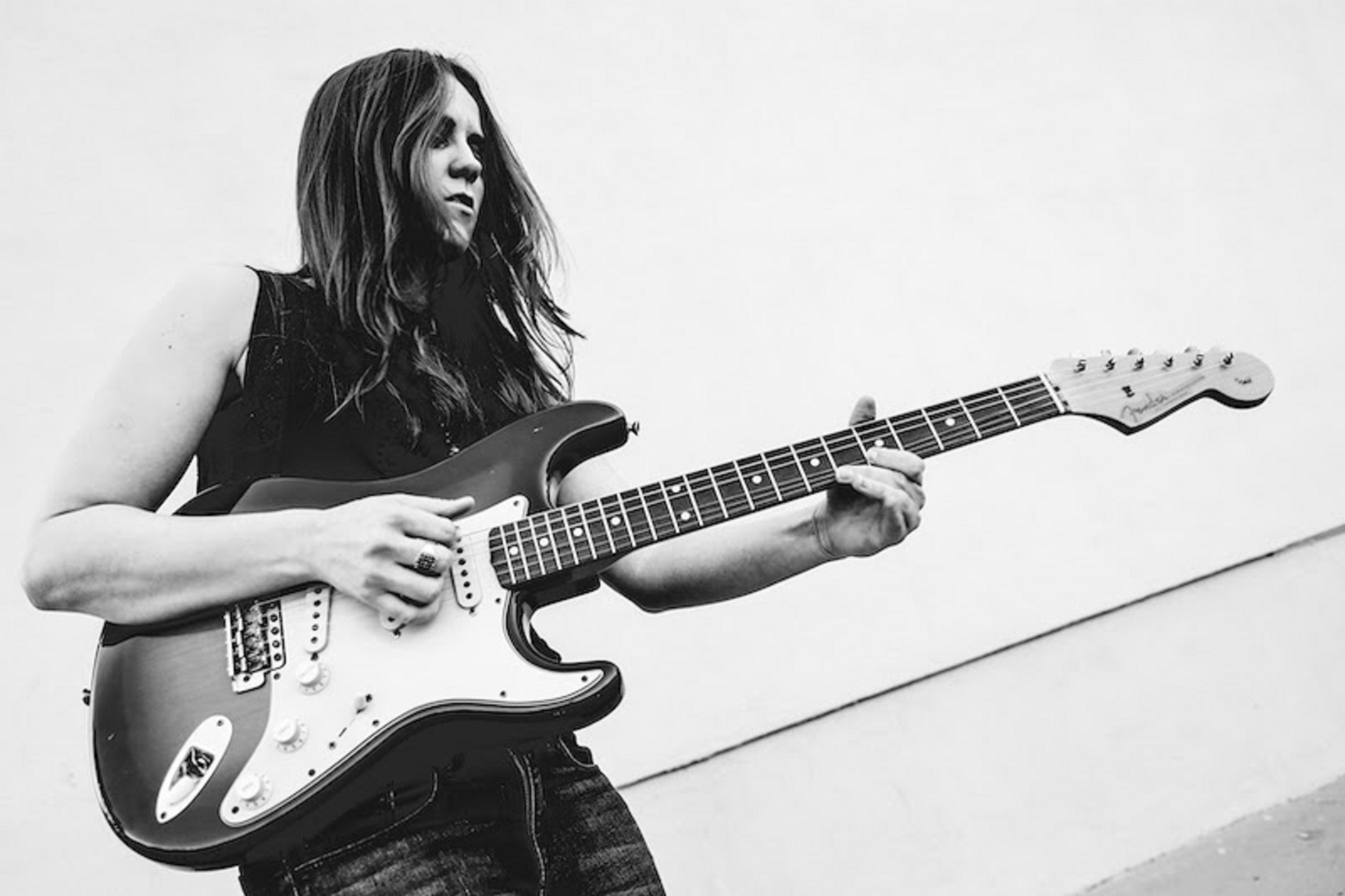 Joe Bonamassa adds Angela Petrilli to 4 of his personally curated Spotify playlists, new EP The Voices out May 5