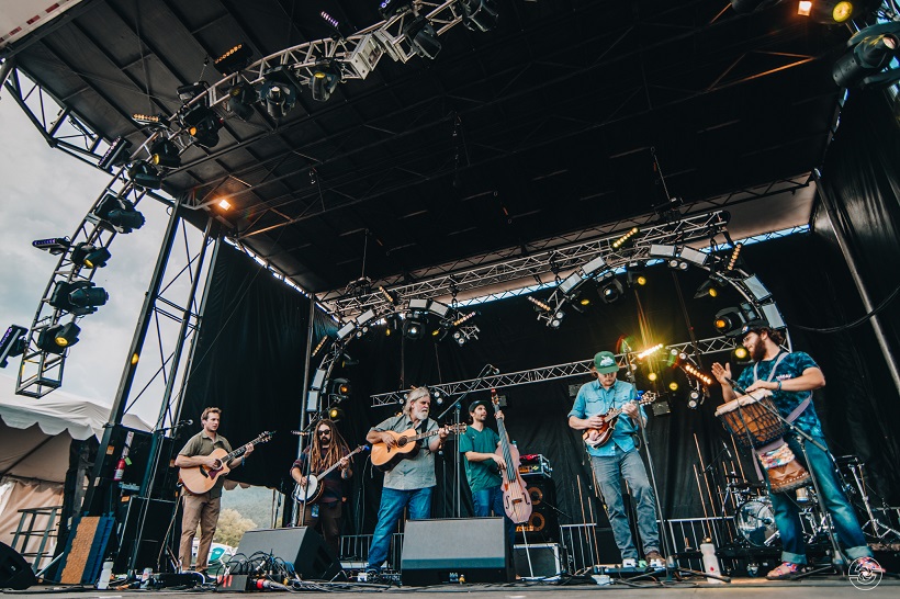 Vince Herman with The Kitchen Dwellers | photo by Sam Silkworth