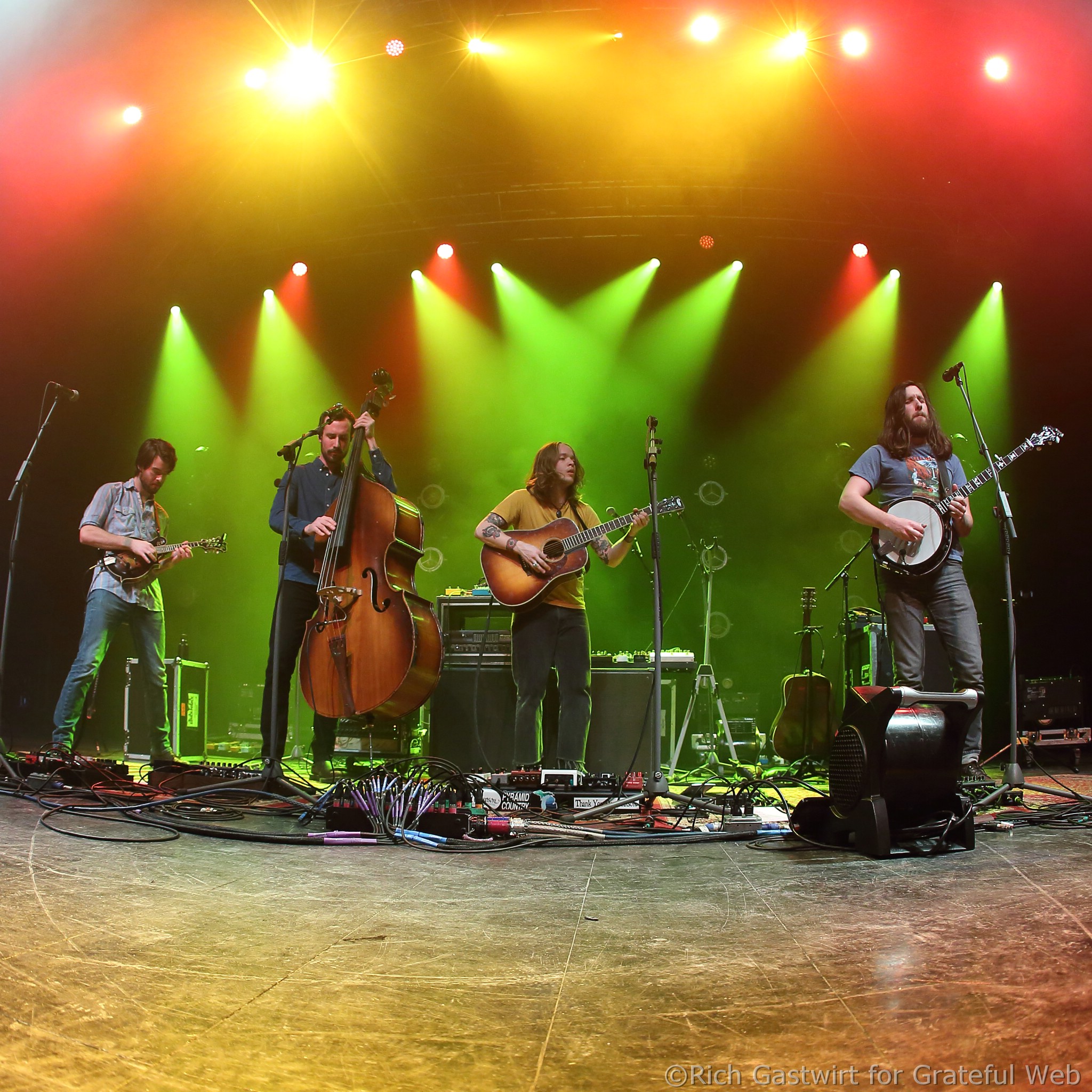 Billy Strings and his band in Boston