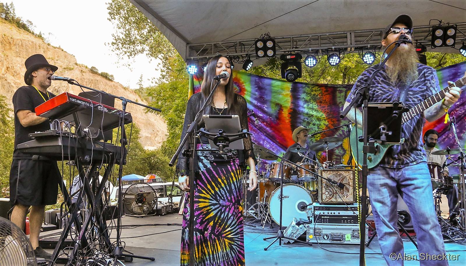 ordan Feinstein, Jeannette Ferber & Jonny "Mojo" Flores of the Band Beyond Description perform by the South Fork of the American River