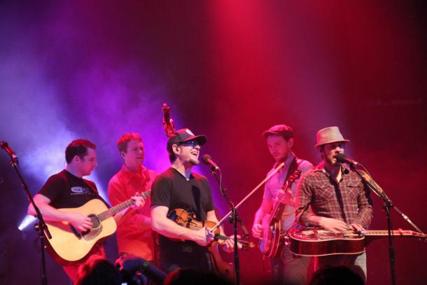 Infamous Stringdusters - photos by Dylan Muhlberg