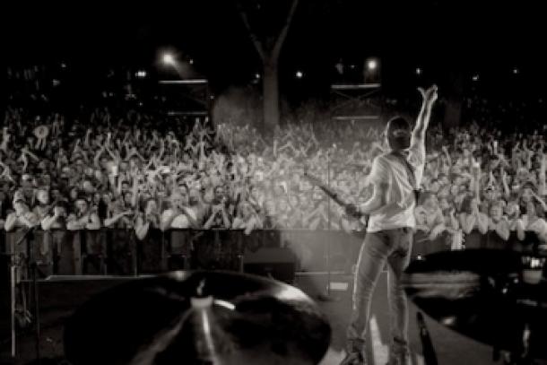 Dierks Bentley: Country & Cold Cans Tour