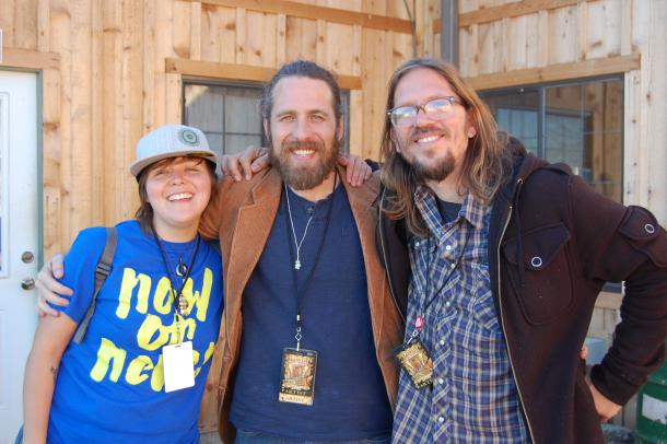 Leah Gould (gweb) and Dirtfoot