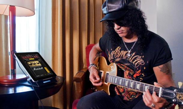 SLASH with the AmpliTube app on the iPad