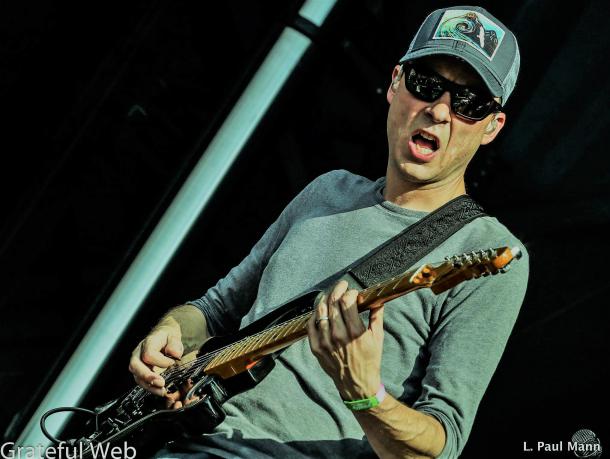 Jake Cinninger | Umphrey's McGee | Bonnaroo 2017 | photos by L. Paul Mann