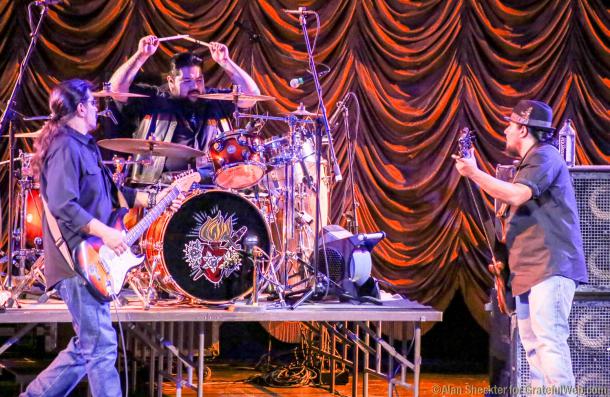 Los Lonely Boys | Crest Theatre | June 1st, 2017 | photos by Alan Sheckter
