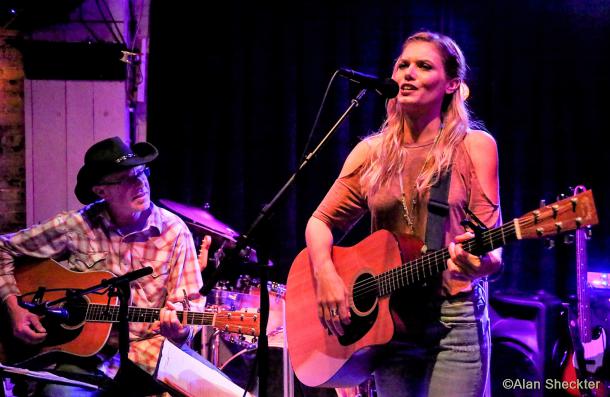 Pat Nevins & Jennifer Mydland | Crazy Horse Saloon | 4/29/17 | photos by Alan Sheckter