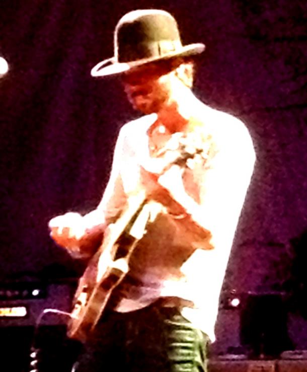 Ryan Bingham - photos by Allison Duff