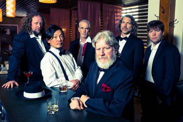 Jason Hann (left) and The String Cheese Incident