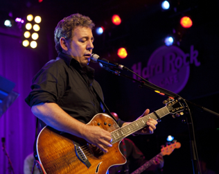 frontman Jim Dolan | JD & The Straight Shot