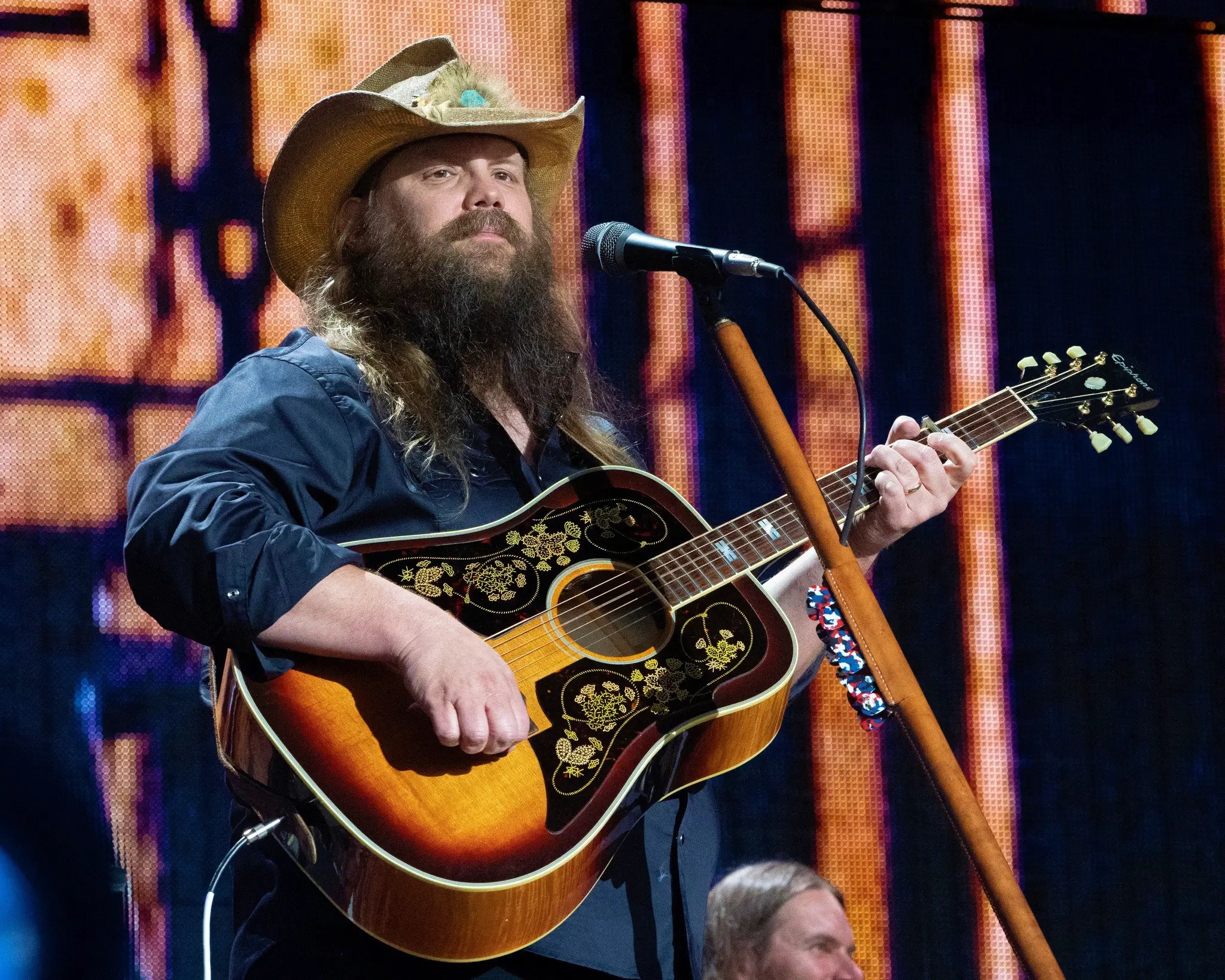 Chris Stapleton wins Entertainer of the Year at 2023 ACM Awards