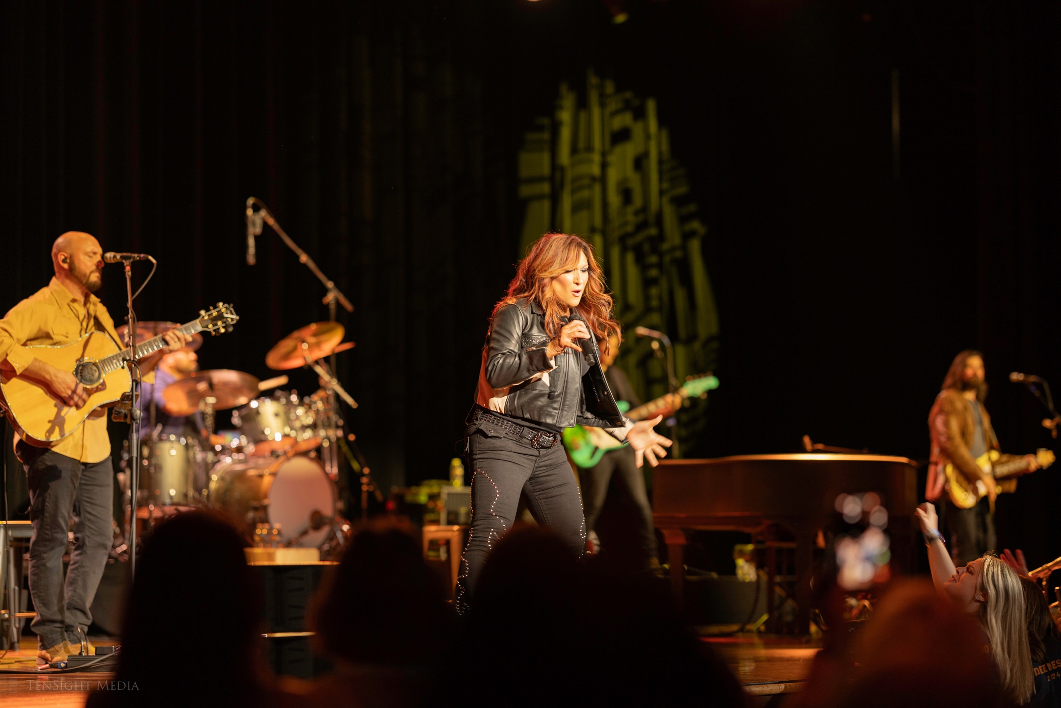 Jo Dee Messina Takes Fans on a Retrospective Journey of Her Life At Sold Out Ryman Auditorium Show on Saturday Night