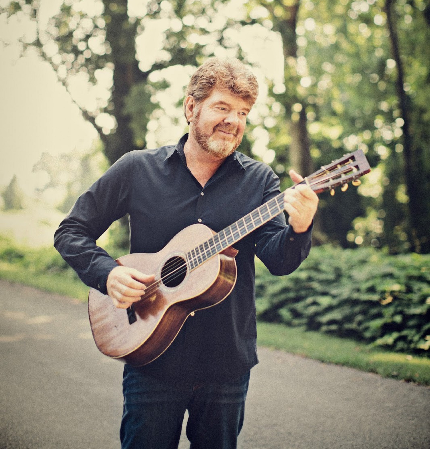 TEN-TIME COUNTRY MUSIC ASSOCIATION MUSICIAN OF THE YEAR MAC MCANALLY RELEASES TWO NEW SONGS AHEAD OF JIMMY BUFFETT TRIBUTE CONCERT