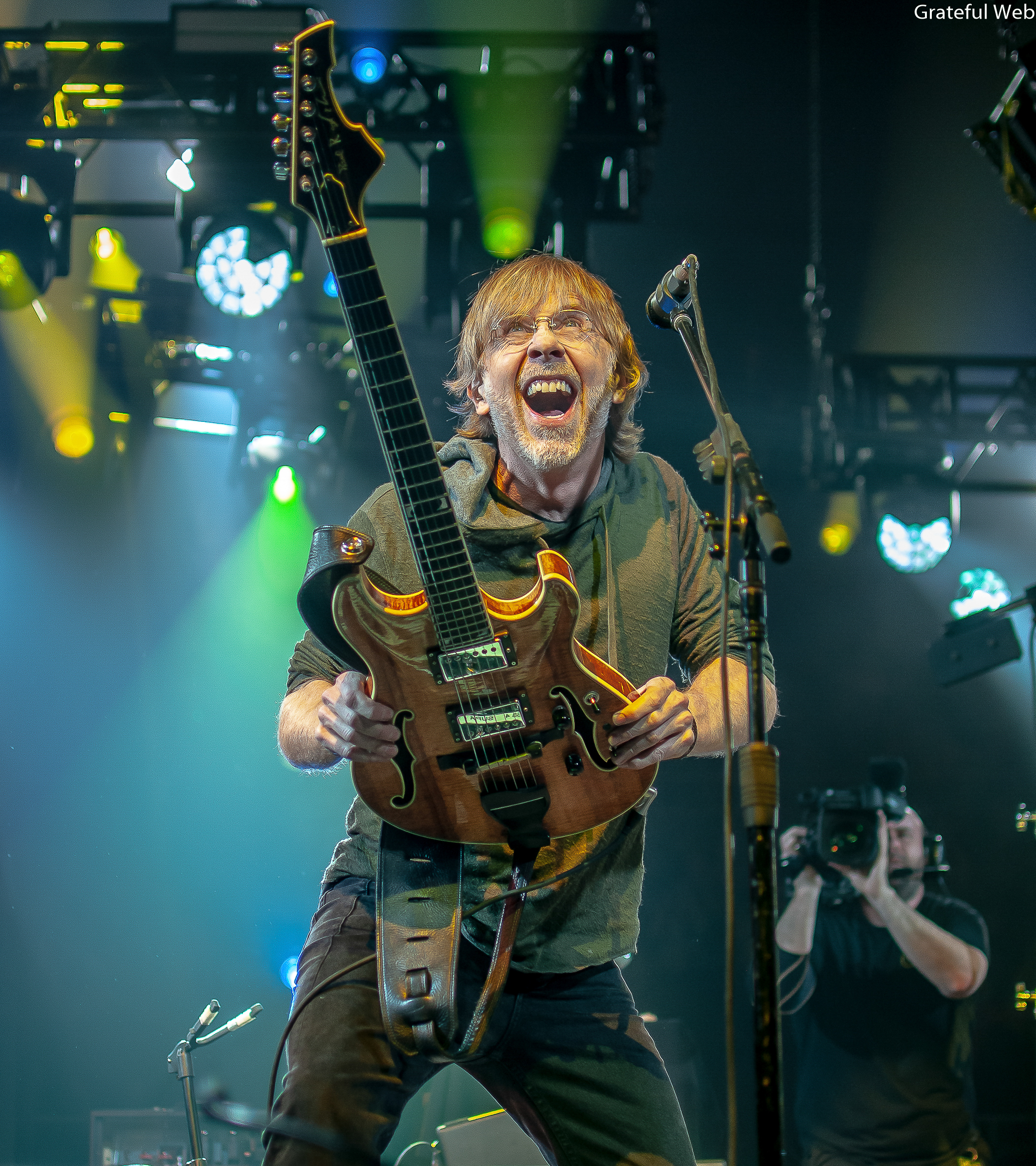 Phish | Dunkin' Donuts Center | 11/29/19