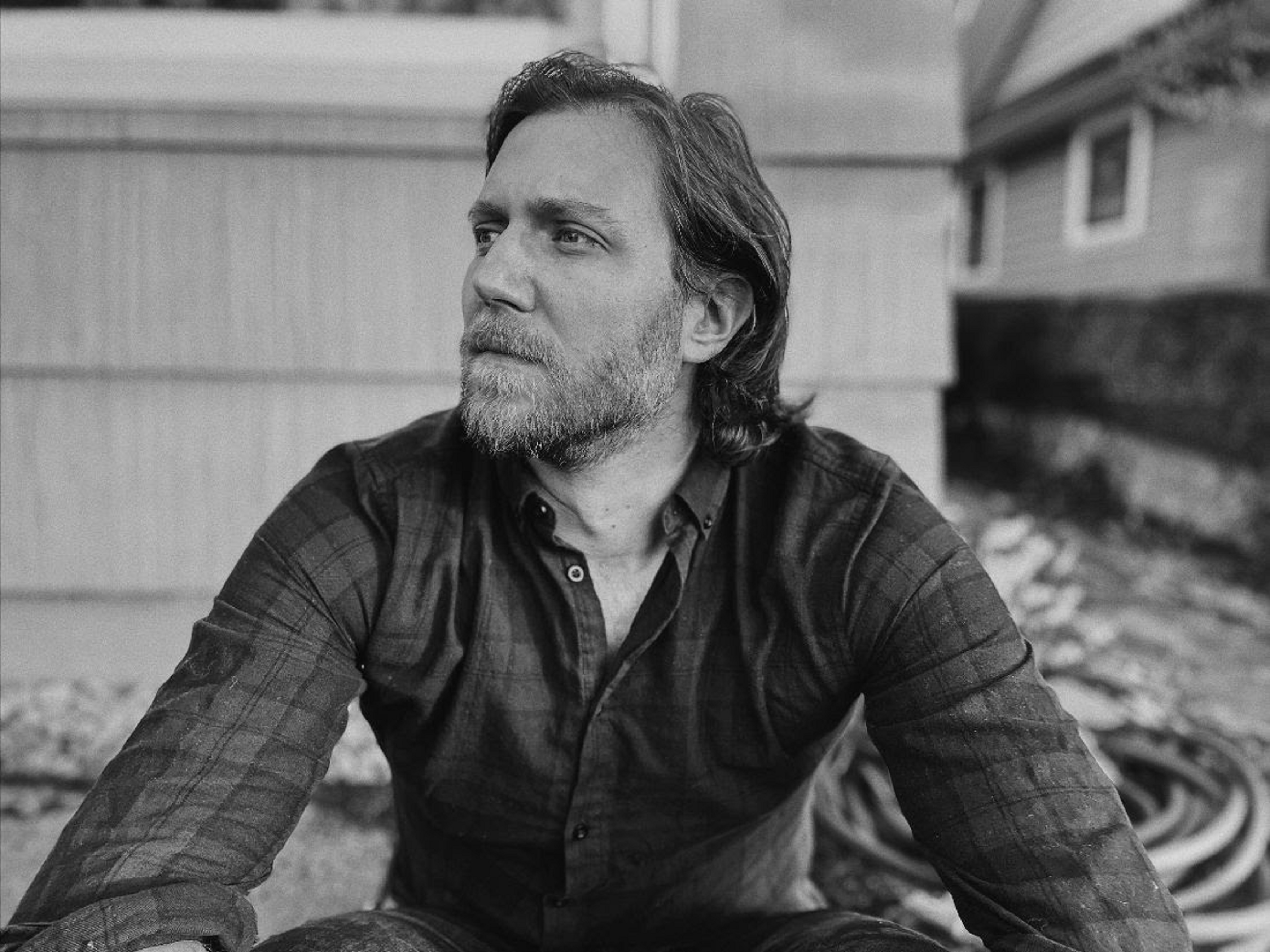 Folk Artist Eddie Berman Reflects On Disconnection, Reconnecting With The Present On New Single, “The Wheel”