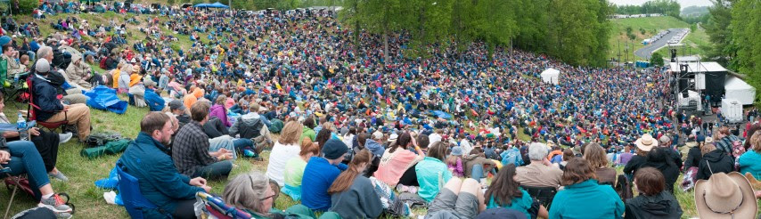 Caption: Thousands gather to hear the Hillside Album Hour. Photo by Dr. Gordon Burns.
