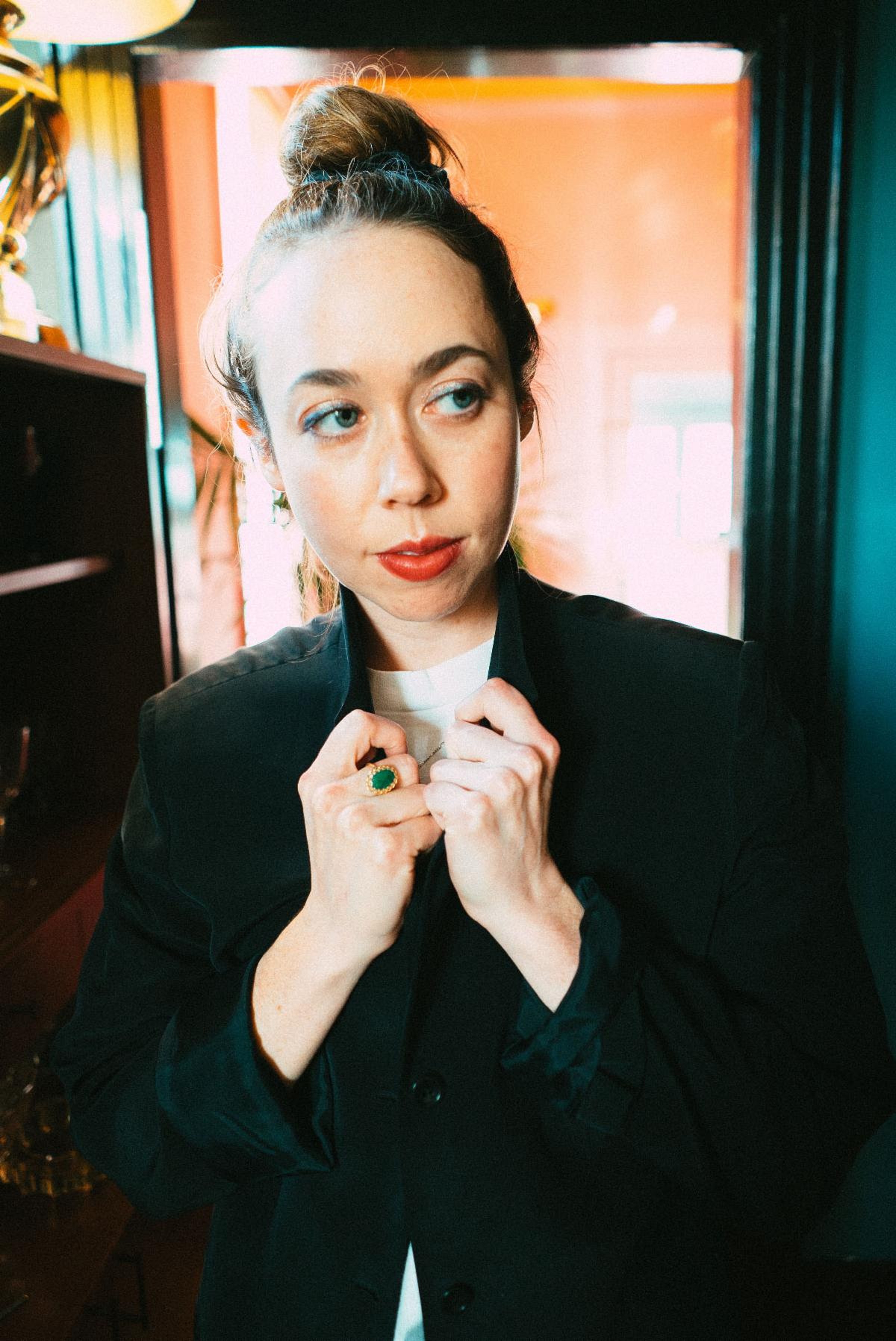 Sarah Jarosz Announces Live Performances of 'Blue Heron Suite' in December