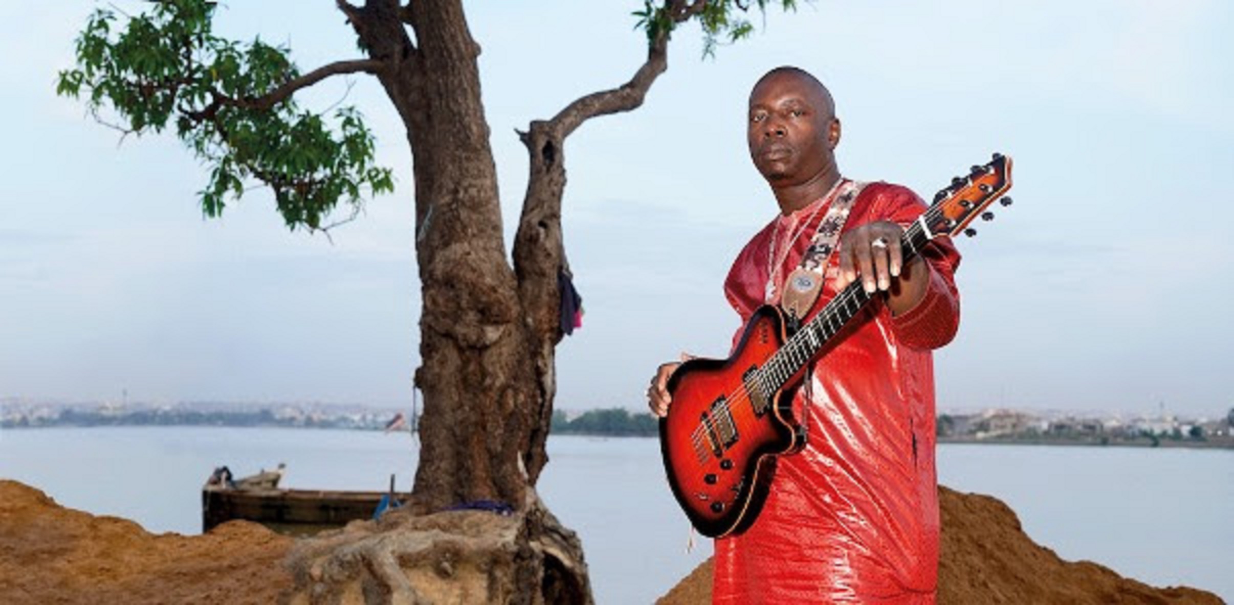 Vieux Farka Touré's new single "Flany Konare" debuts with video; new record "Les Racines" out 6/10