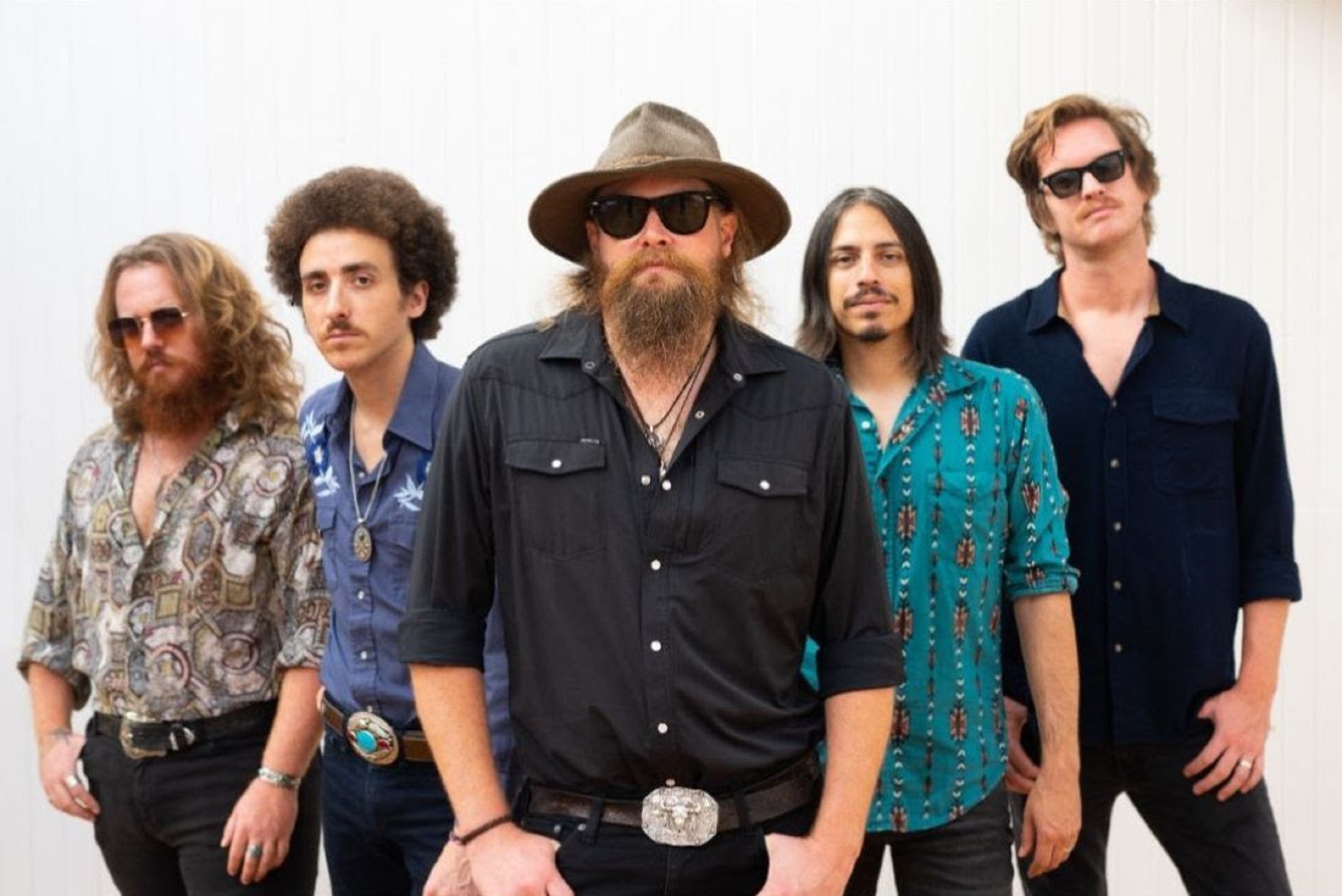  Southern Rock Titans Robert Jon & The Wreck Drop New Single "Hold On,” A Soulful Ode To The Touring Life