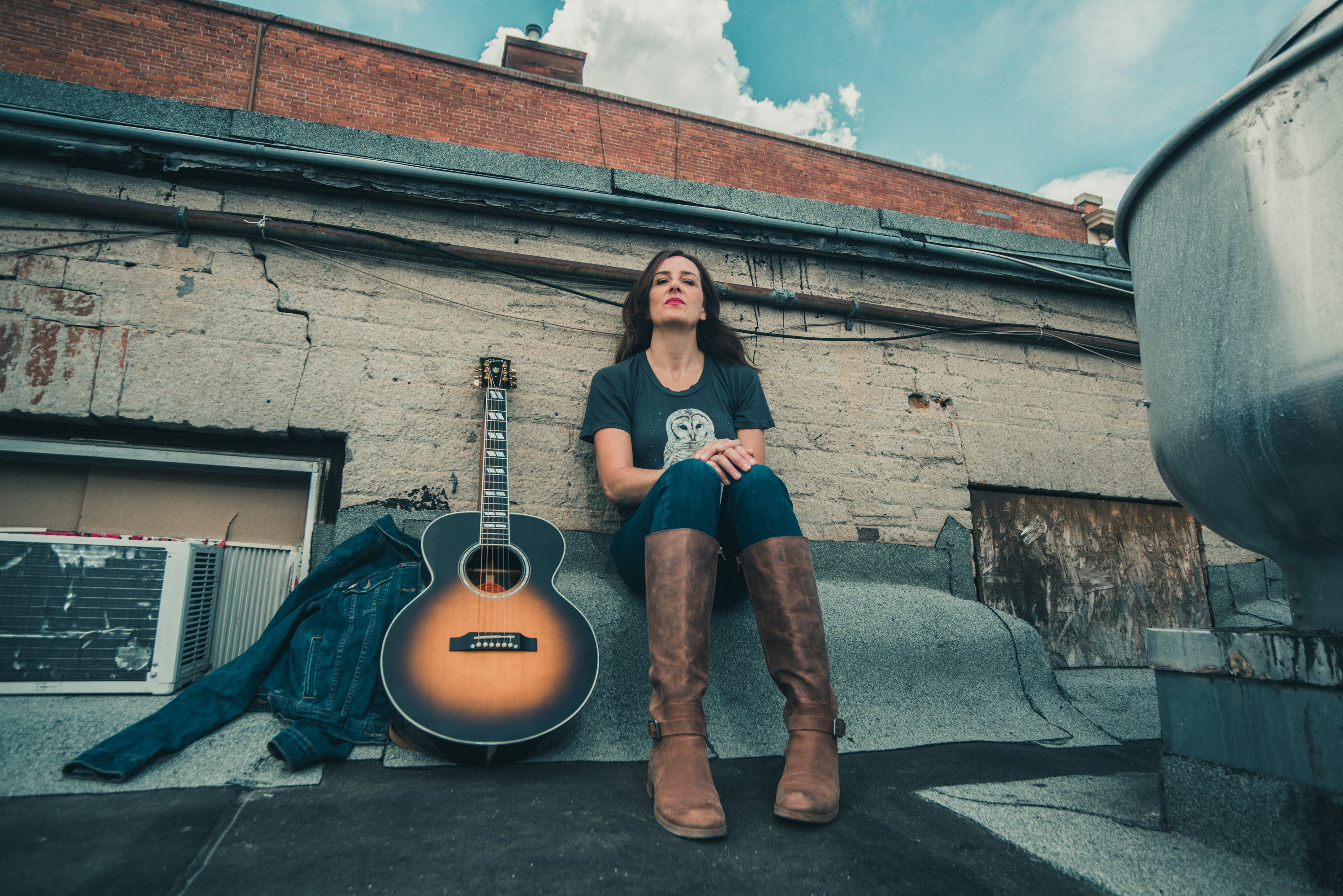 Canadian singer/songwriter EMILY TRIGGS releases The Great Escape