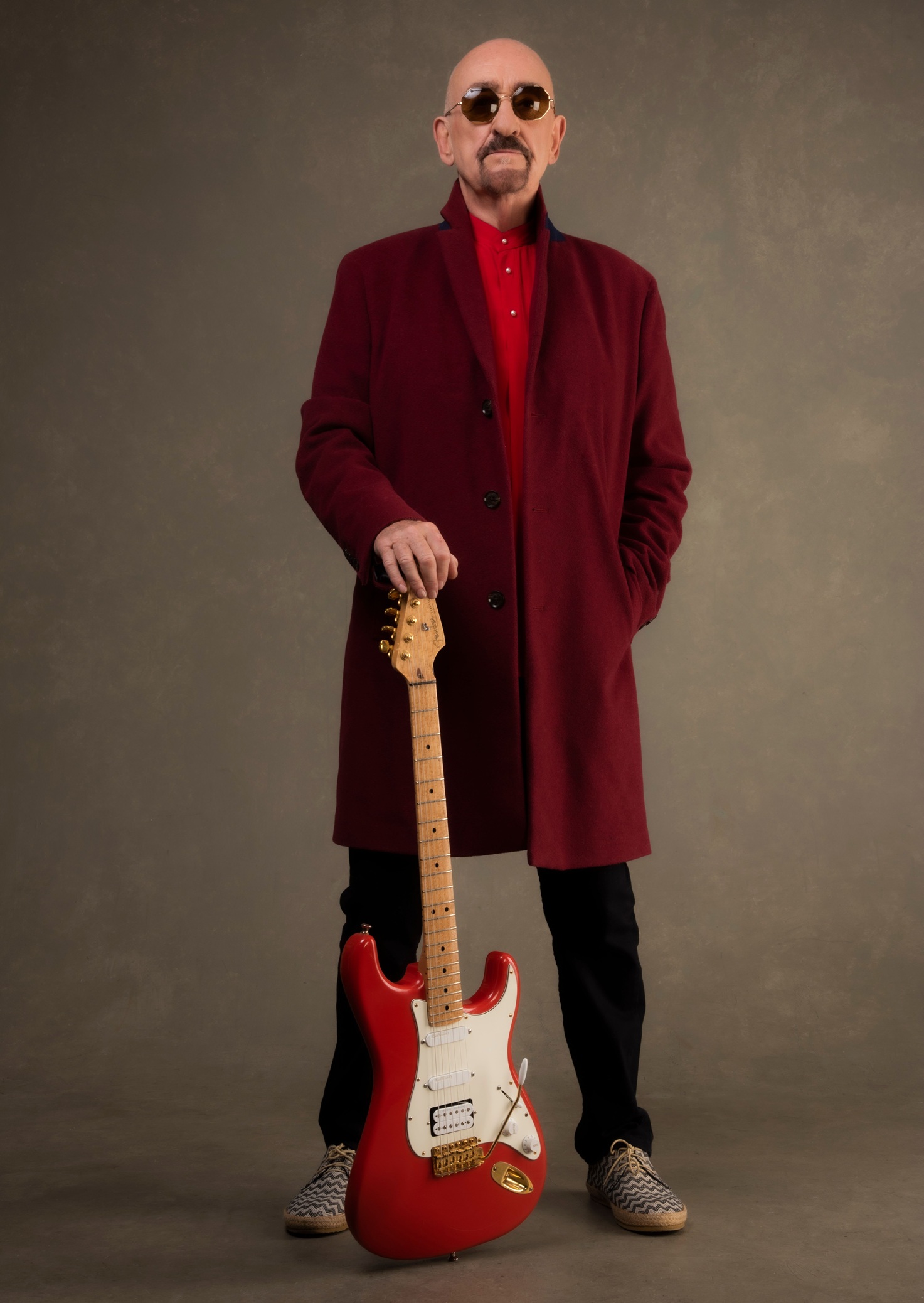 DAVE MASON Announces His Retirement From Touring - Citing Ongoing Health Issues