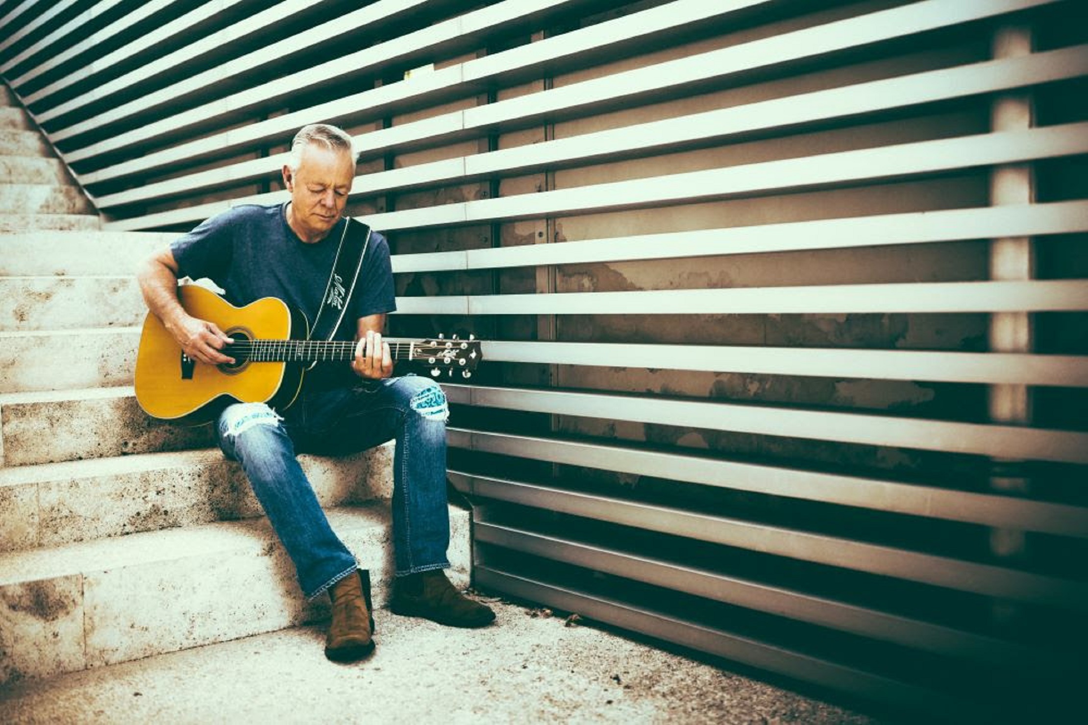 TOMMY EMMANUEL Shares Video For “Far Away Places” With Raul Malo Of The Mavericks