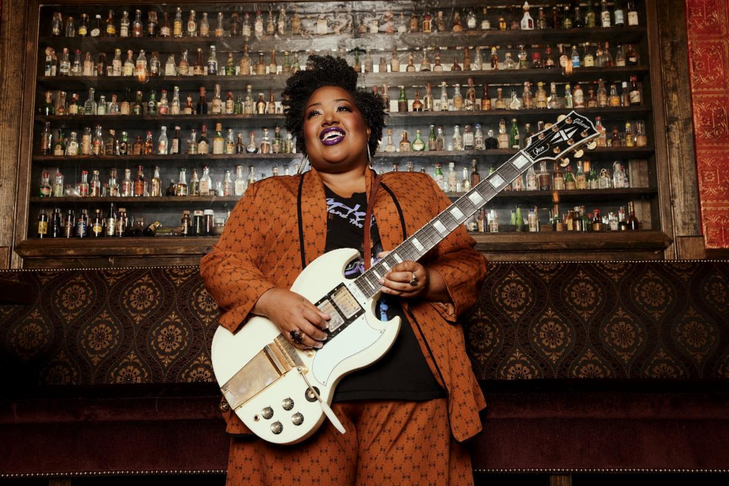 Gibson Partners with Newport Festivals Foundation Grateful Web