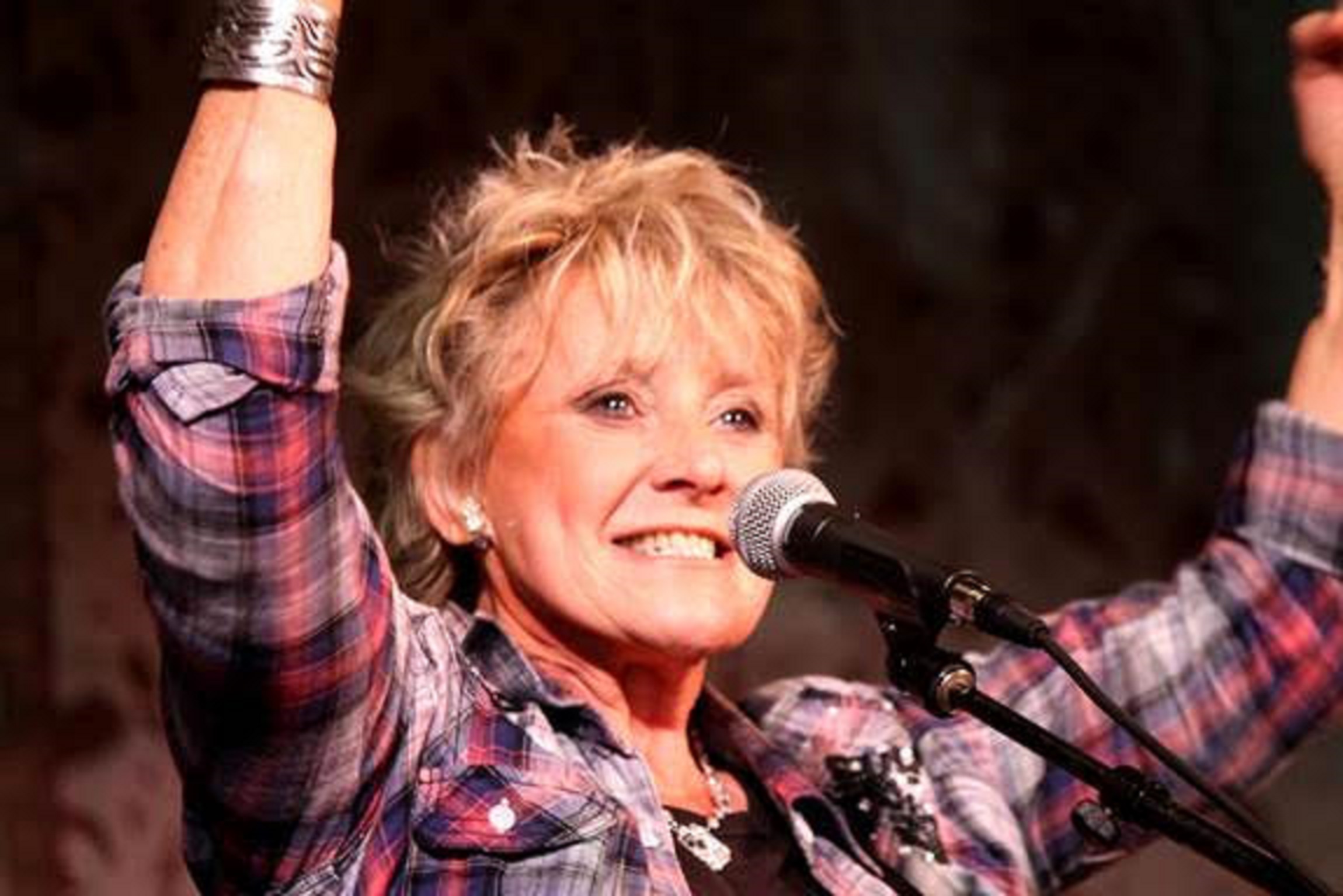 Lacy J. Dalton: "I Can't Breathe" supports BLM