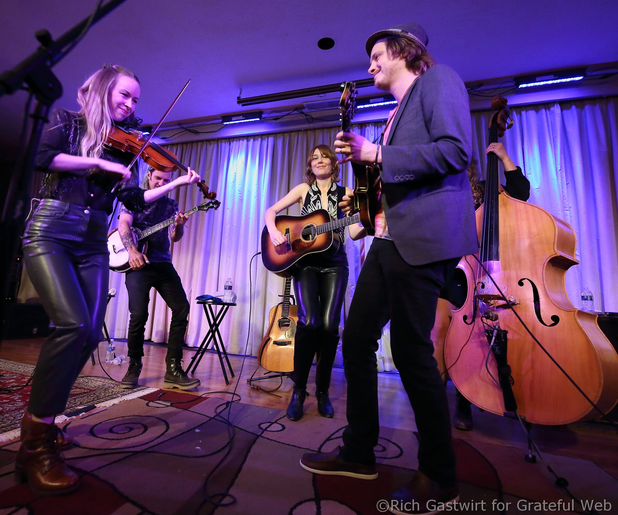 Molly Tuttle & Golden Highway | Shirley, MA