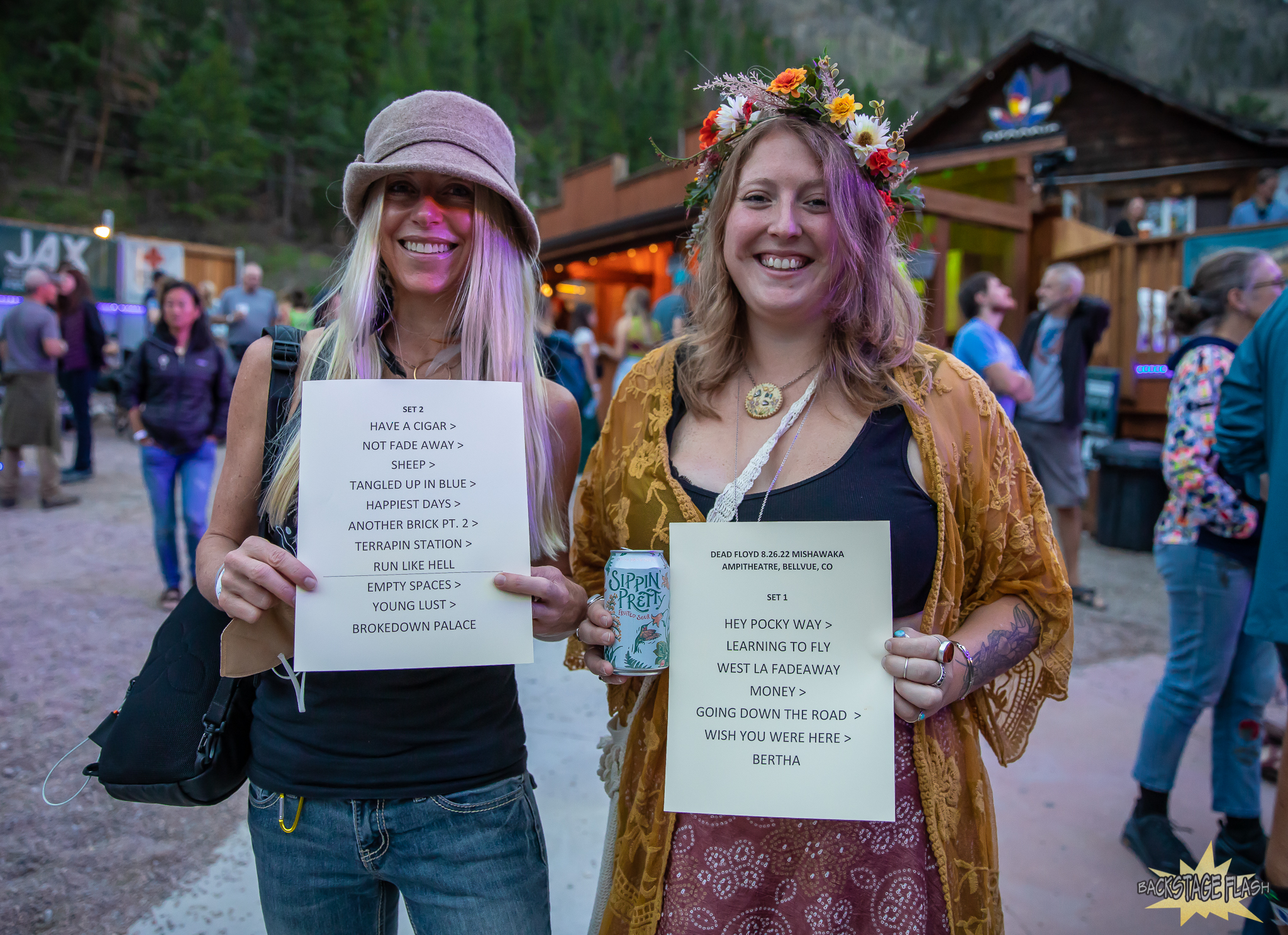 Dead Floyd fans - Kimber Korsgaard and Poetry Green at The Mish