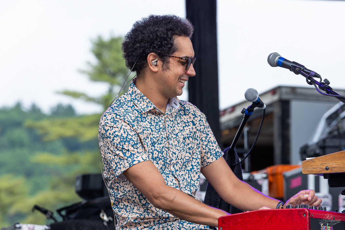 Keyboardist Casey Russell | Magic Beans