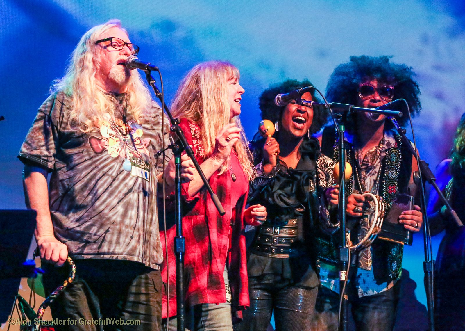 Norman Greenbaum, at left, sings "Spirit in the Sky" | The Fillmore