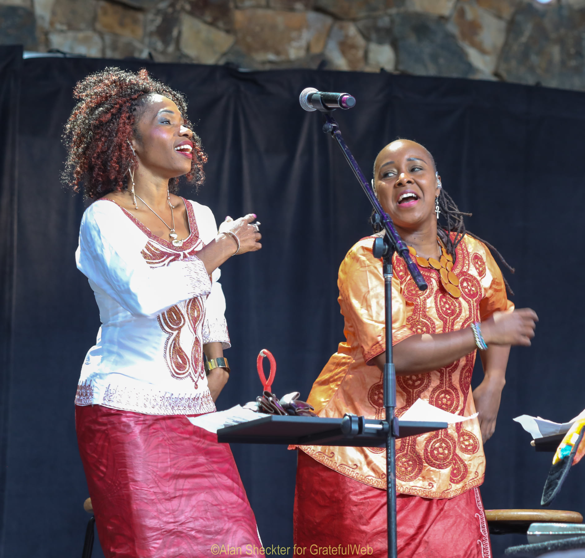 Mandjou Kone (left) and Dandha Da Hora | Planet Drum