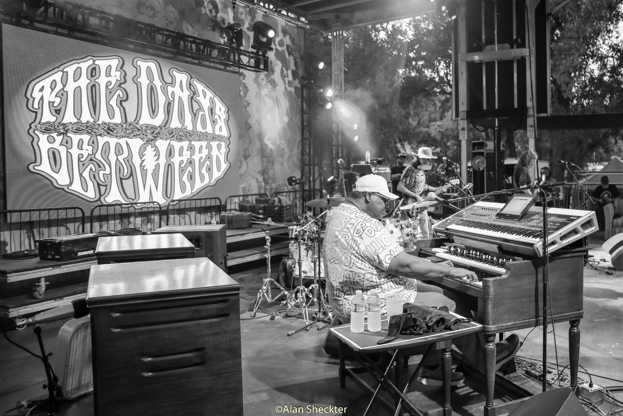 Melvin Seals & JGB headline Sunday night’s festivities