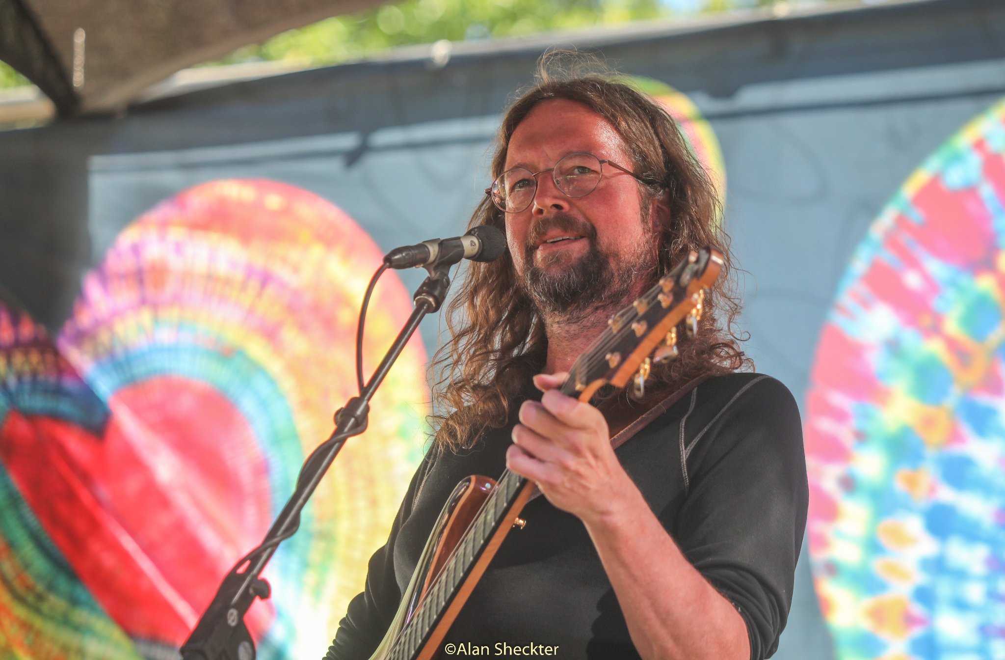 John Kadlecik performs a solo set before playing later with Melvin Seals & JGB on Sunday.