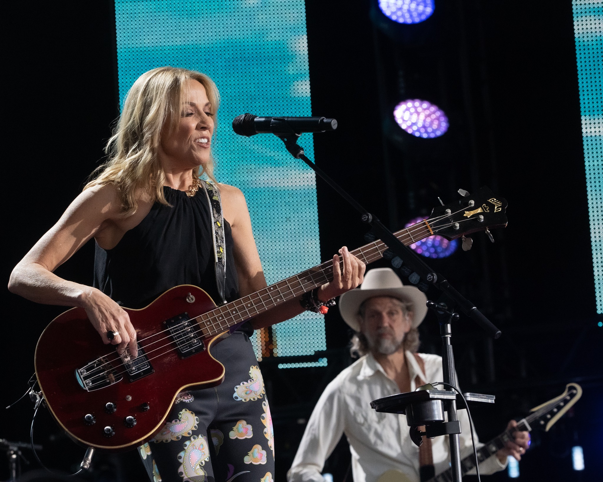 Sheryl Crow loves bass! | Farm Aid 2022