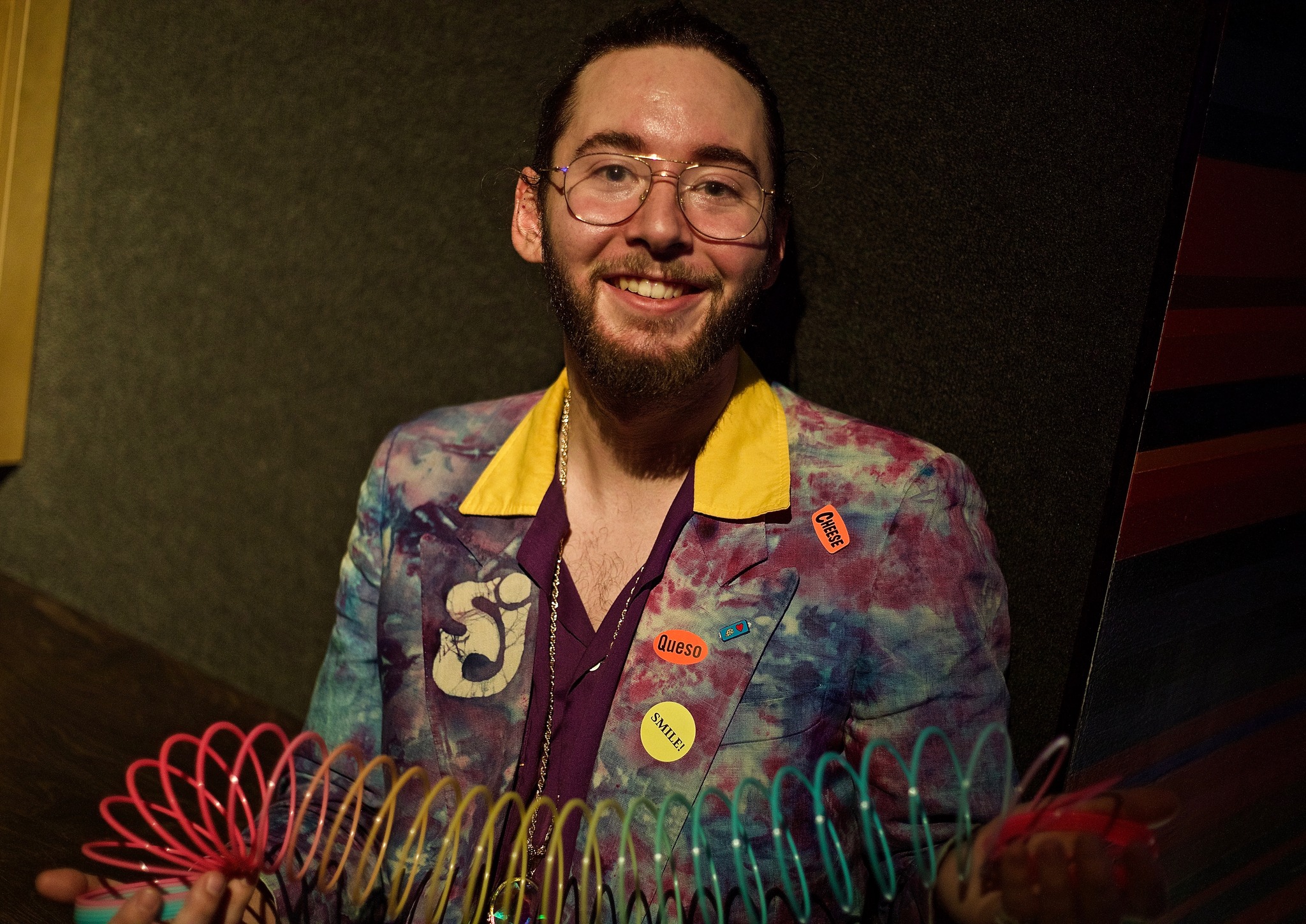 Cheese crowd with his slinky