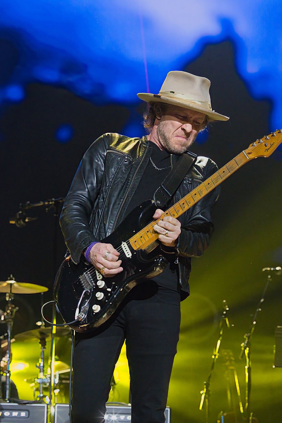 Kenny Wayne Shepherd playing Gilmour's Fender