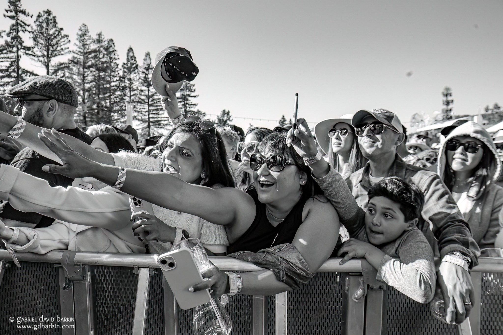 Fans trying to get an autograph from basketball phenom, Steph Curry
