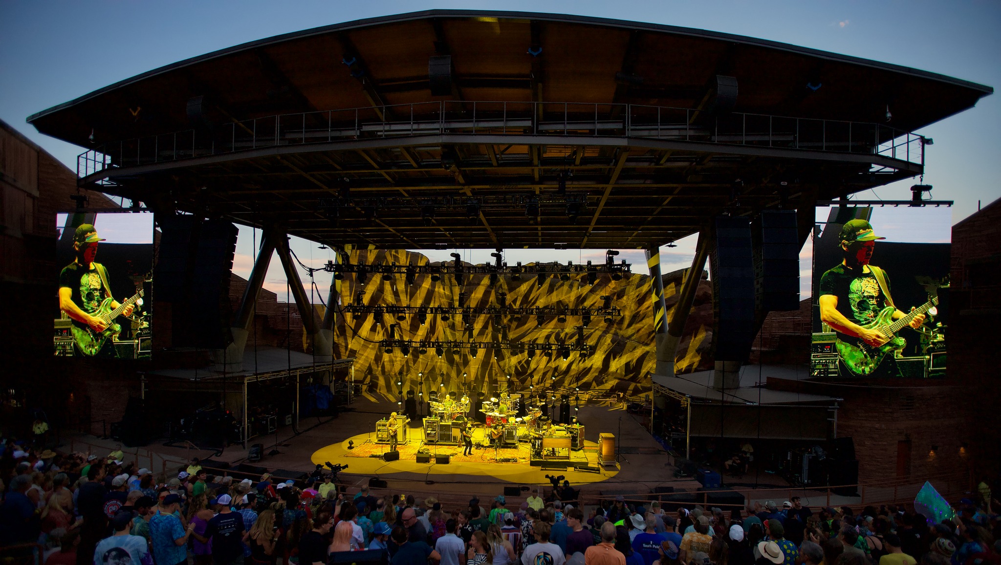 The String Cheese Incident